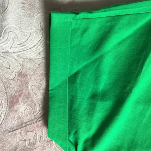 Button Up Shirt Chest  | Short Sleeve| Green |US 4 (UK 8) Chest measure 21.5" - Picture 7 of 7